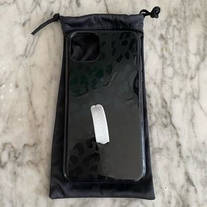 Black leopard phone case